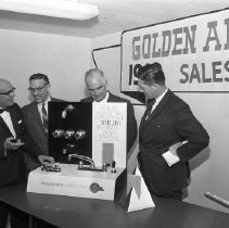 Builders President Urges